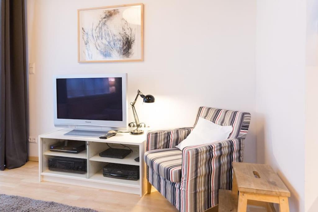 Apartment Wilhelmstr Fuer Bis Zu 3 Personen Bruehl  Ngoại thất bức ảnh