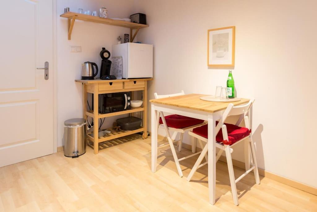 Apartment Wilhelmstr Fuer Bis Zu 3 Personen Bruehl  Ngoại thất bức ảnh