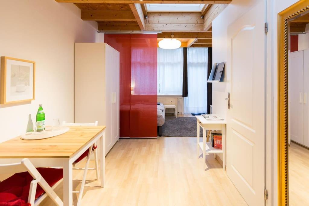 Apartment Wilhelmstr Fuer Bis Zu 3 Personen Bruehl  Ngoại thất bức ảnh